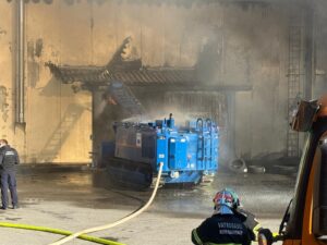 DOK-ING's MVFD-5 extinguishing major fire