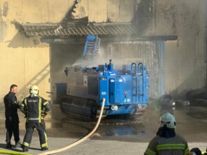 DOK-ING's MVFD-5 extinguishing major fire